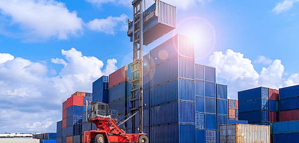 van chuyen hang tu yen dai ve viet nam 1